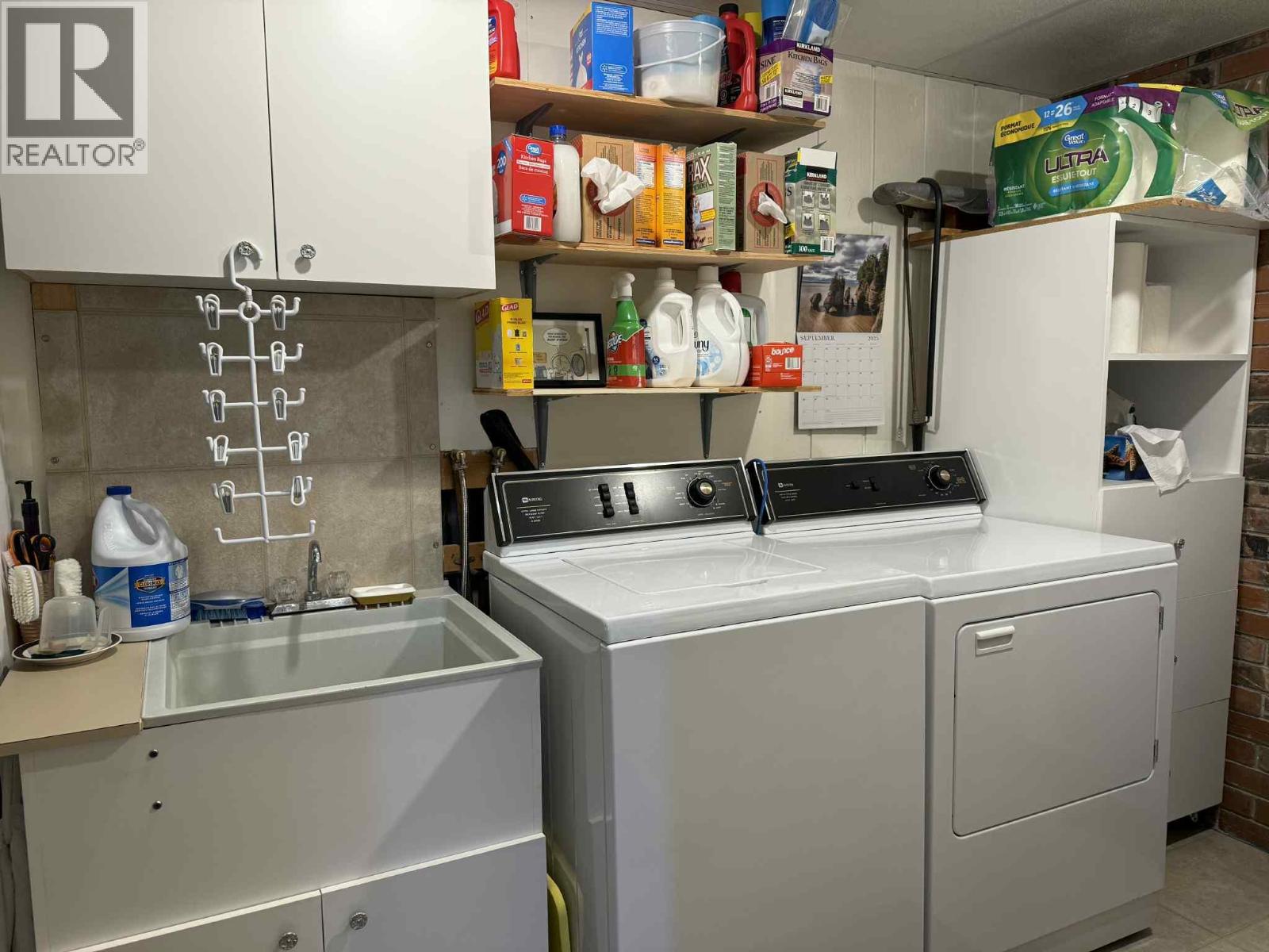 2416 9TH Avenue, Castlegar
