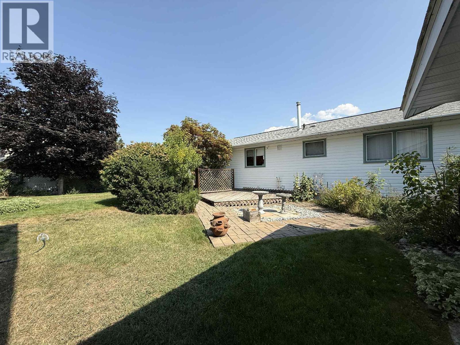 2416 9TH Avenue, Castlegar