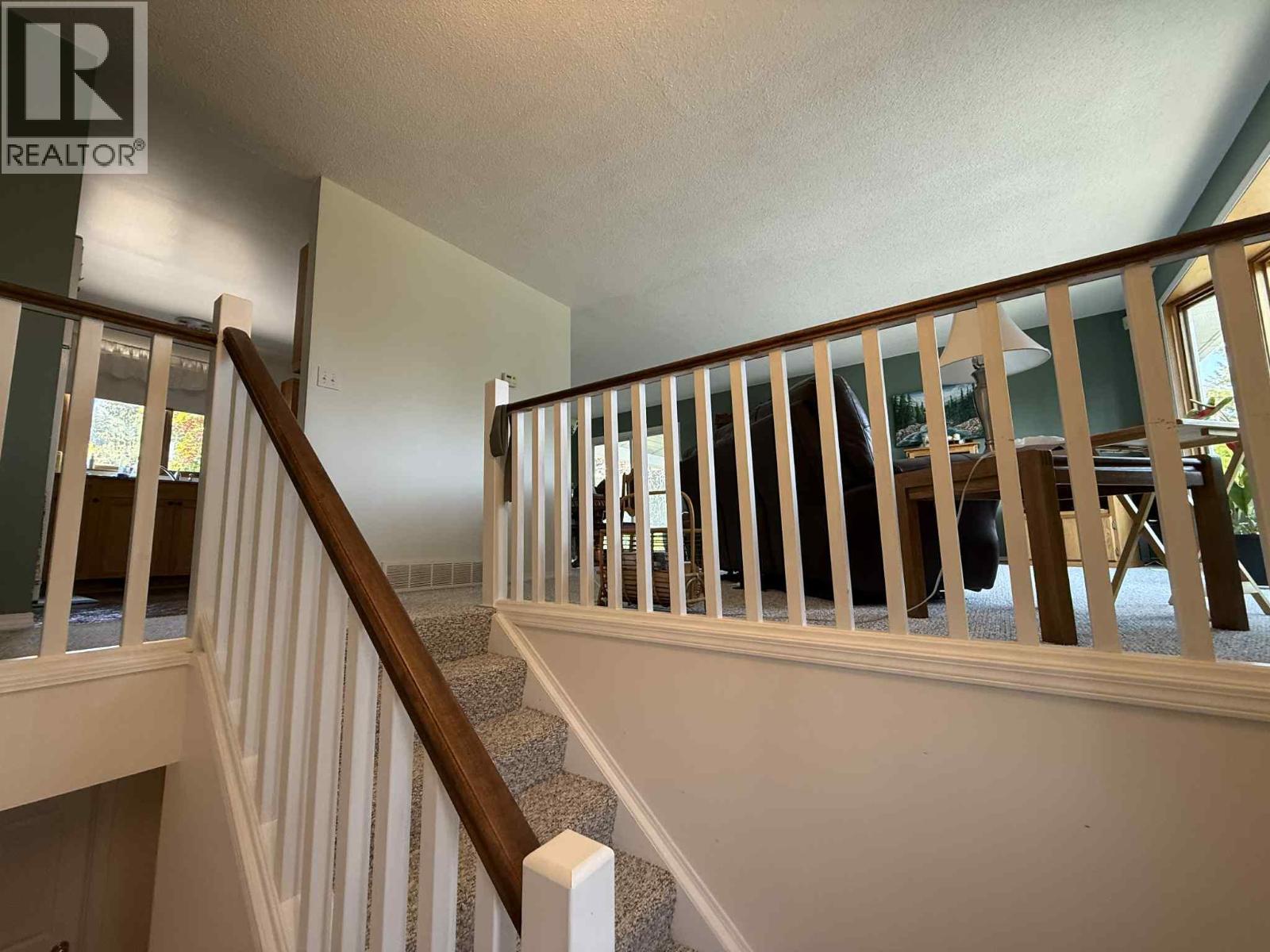 2416 9TH Avenue, Castlegar