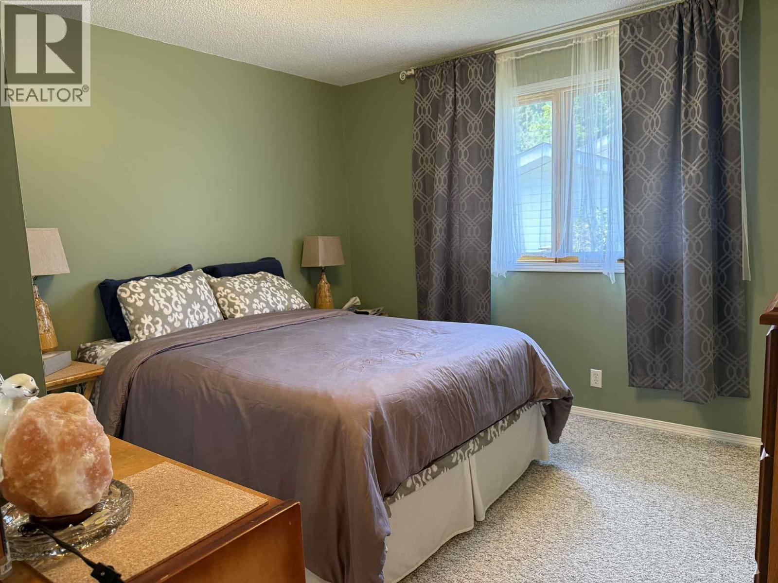 2416 9TH Avenue, Castlegar