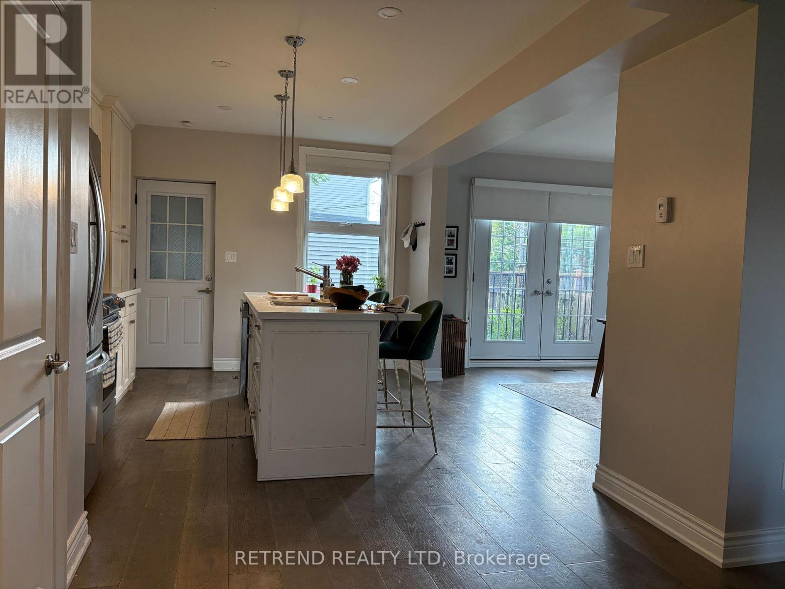 Photo 26 of Upper 892 Palmerston Avenue, Toronto ON