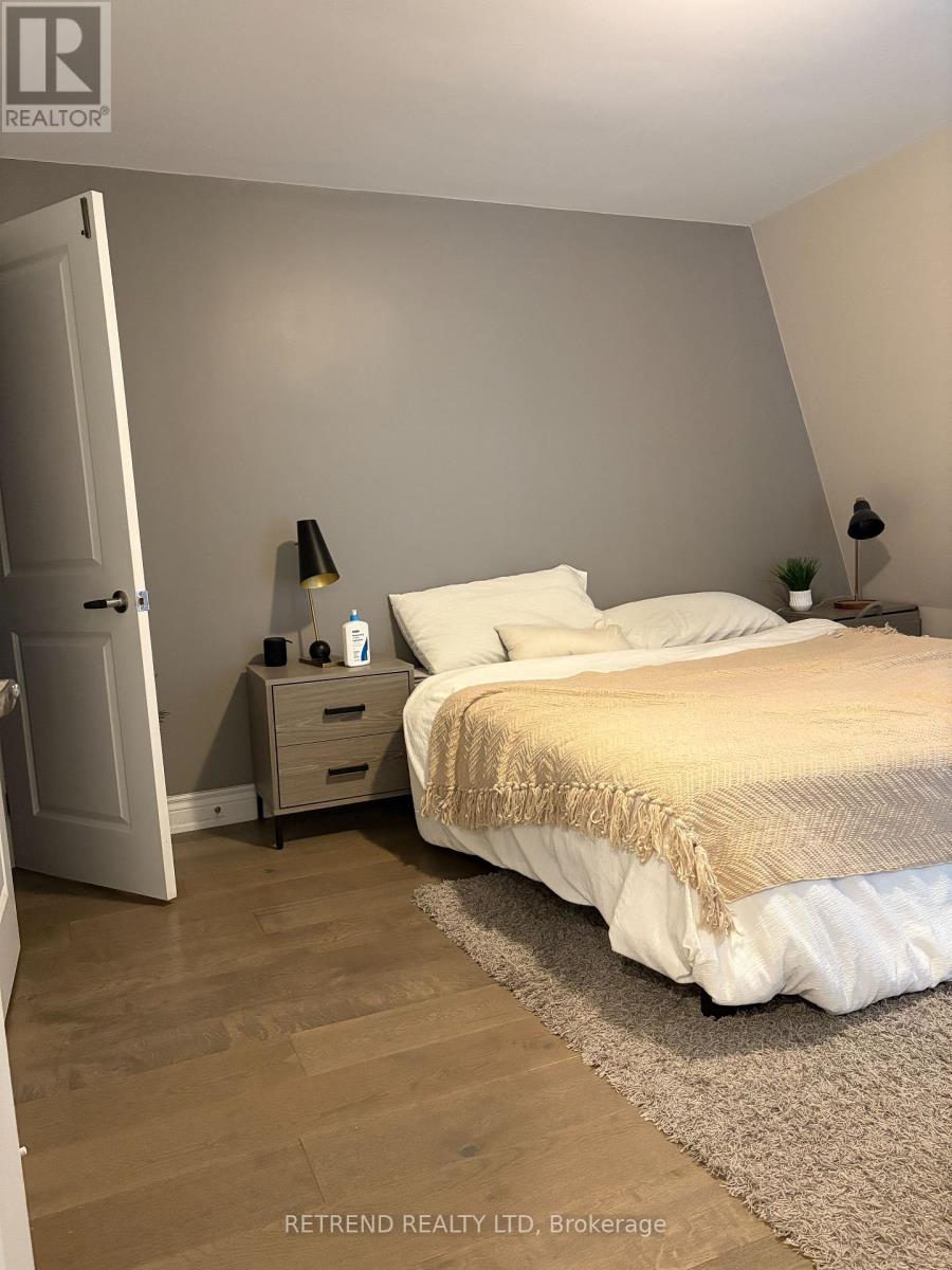 Photo 29 of Upper 892 Palmerston Avenue, Toronto ON