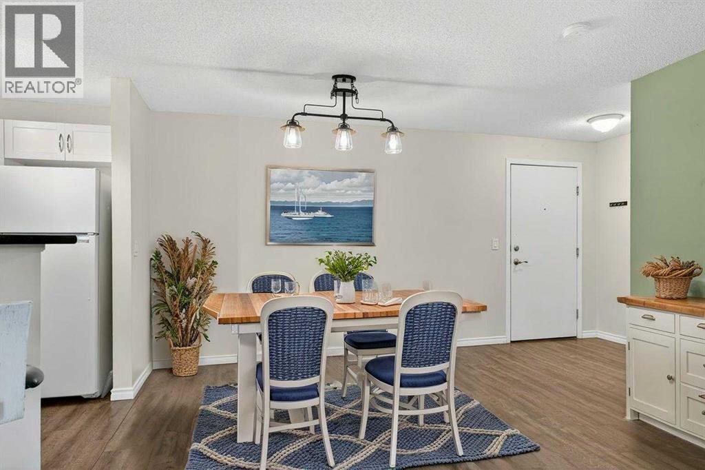 Photo 7 of 4316 10 Prestwick Bay Se, Calgary AB