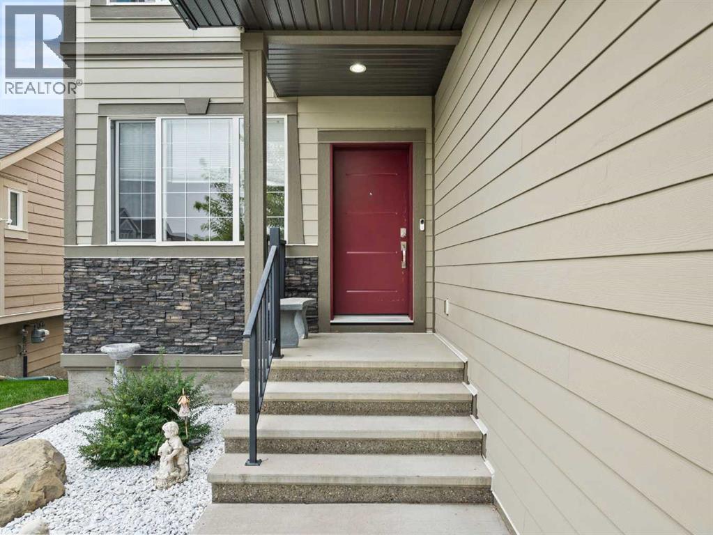 Photo 3 of 9 Cimarron Springs Circle, Okotoks AB