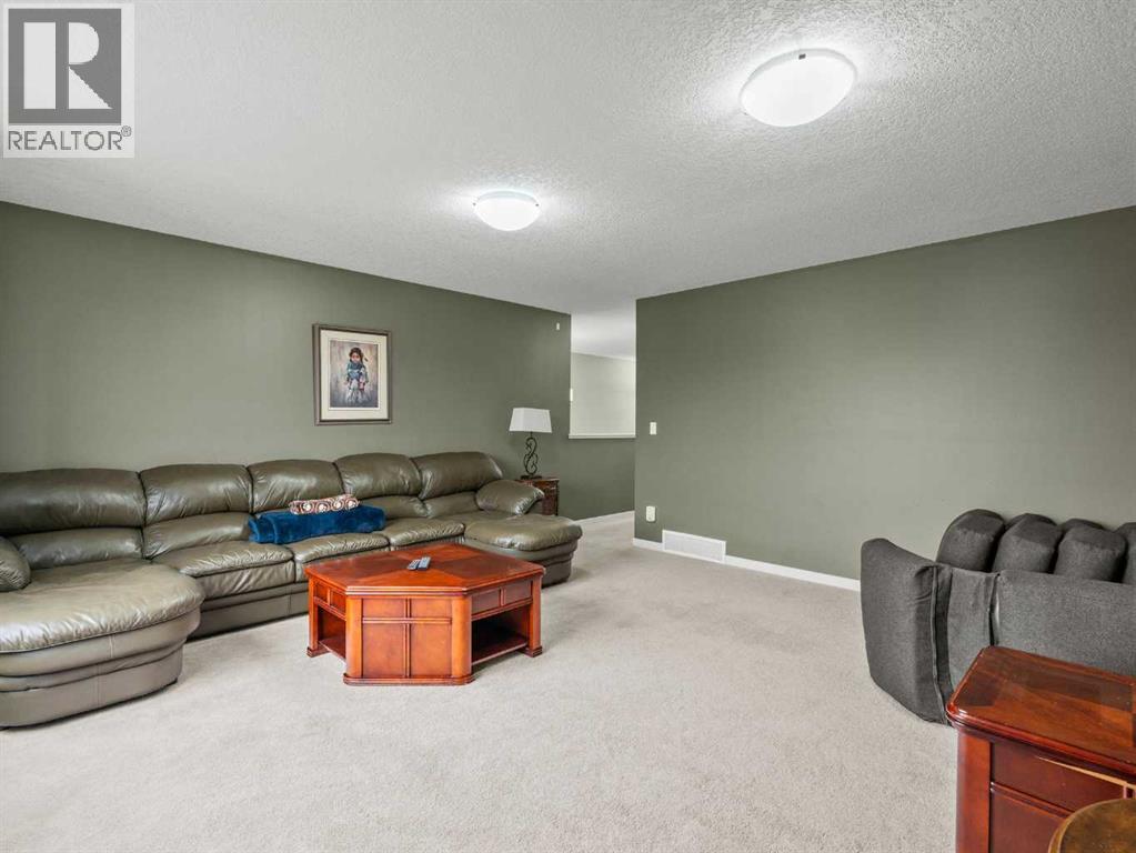 Photo 30 of 9 Cimarron Springs Circle, Okotoks AB