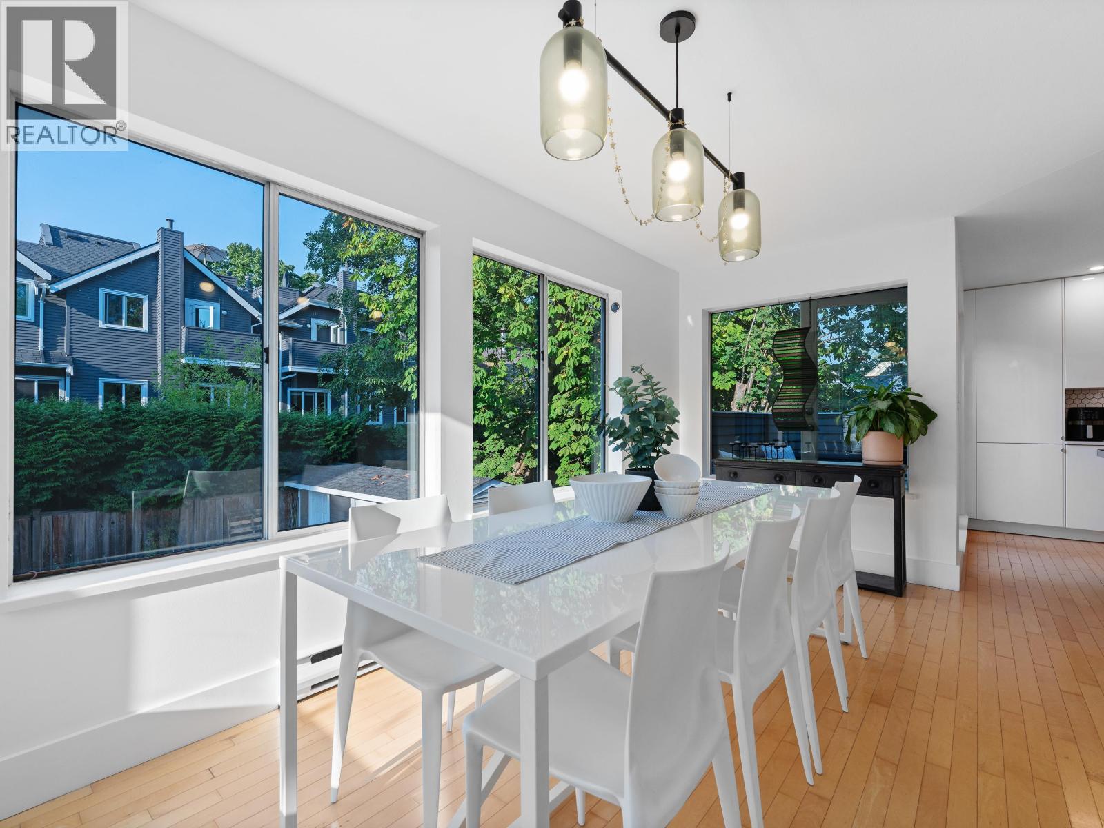Photo 13 of 2343 W 7th Avenue, Vancouver BC