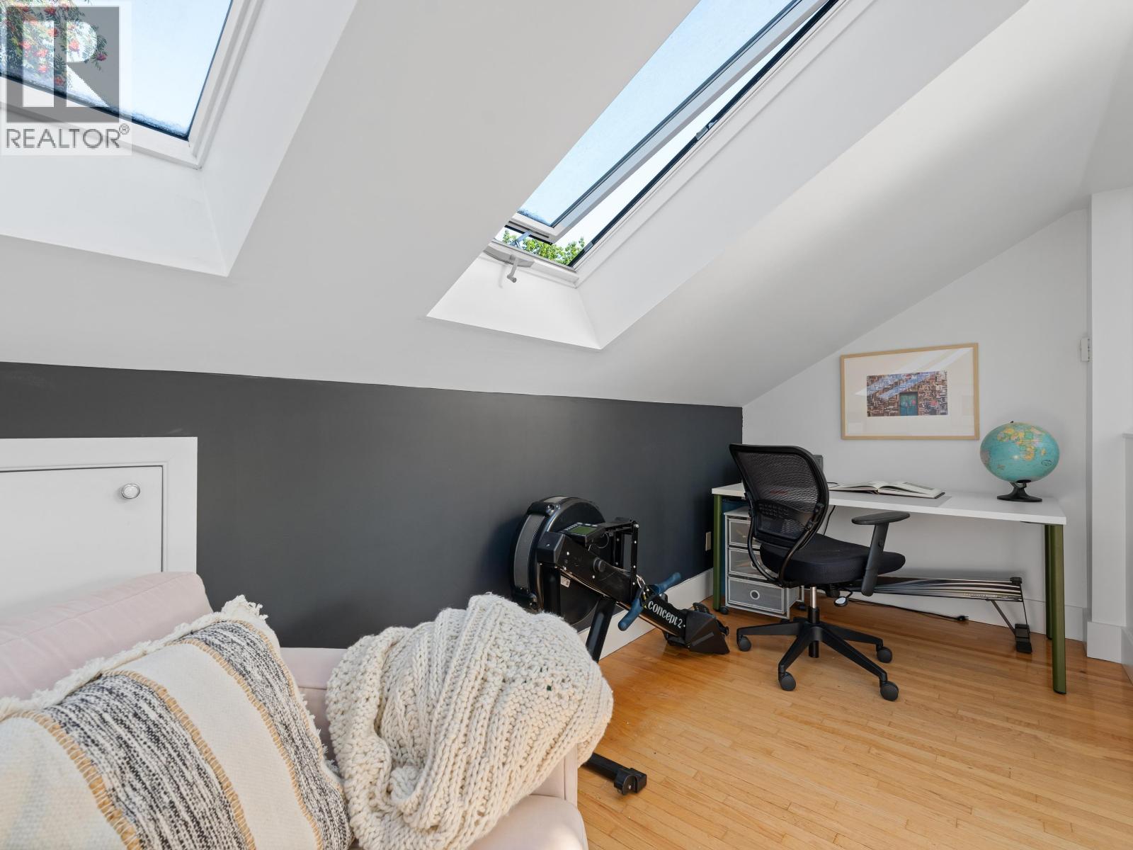 Photo 32 of 2343 W 7th Avenue, Vancouver BC