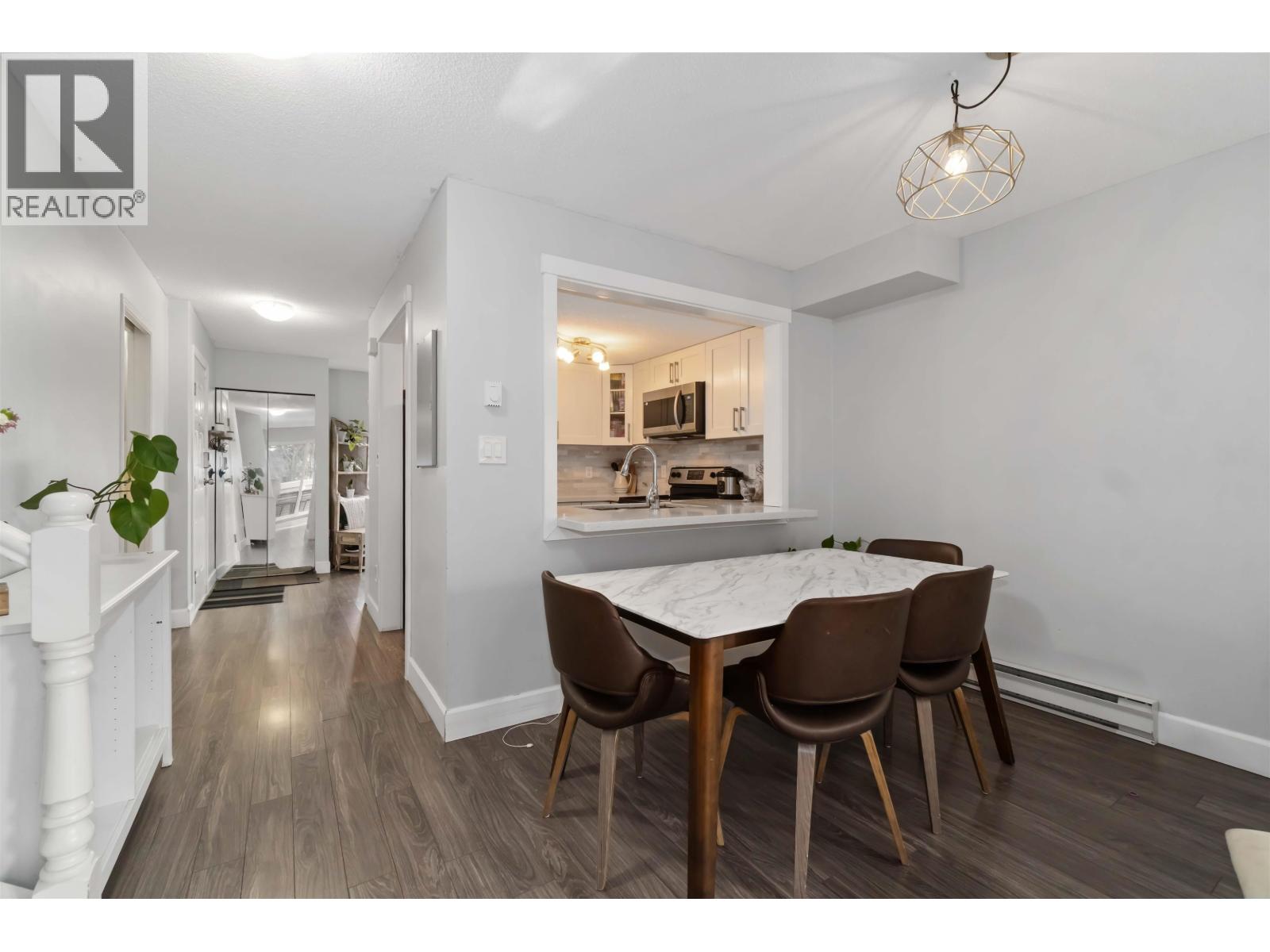 Photo 9 of 24 270 Casey Street, Coquitlam BC