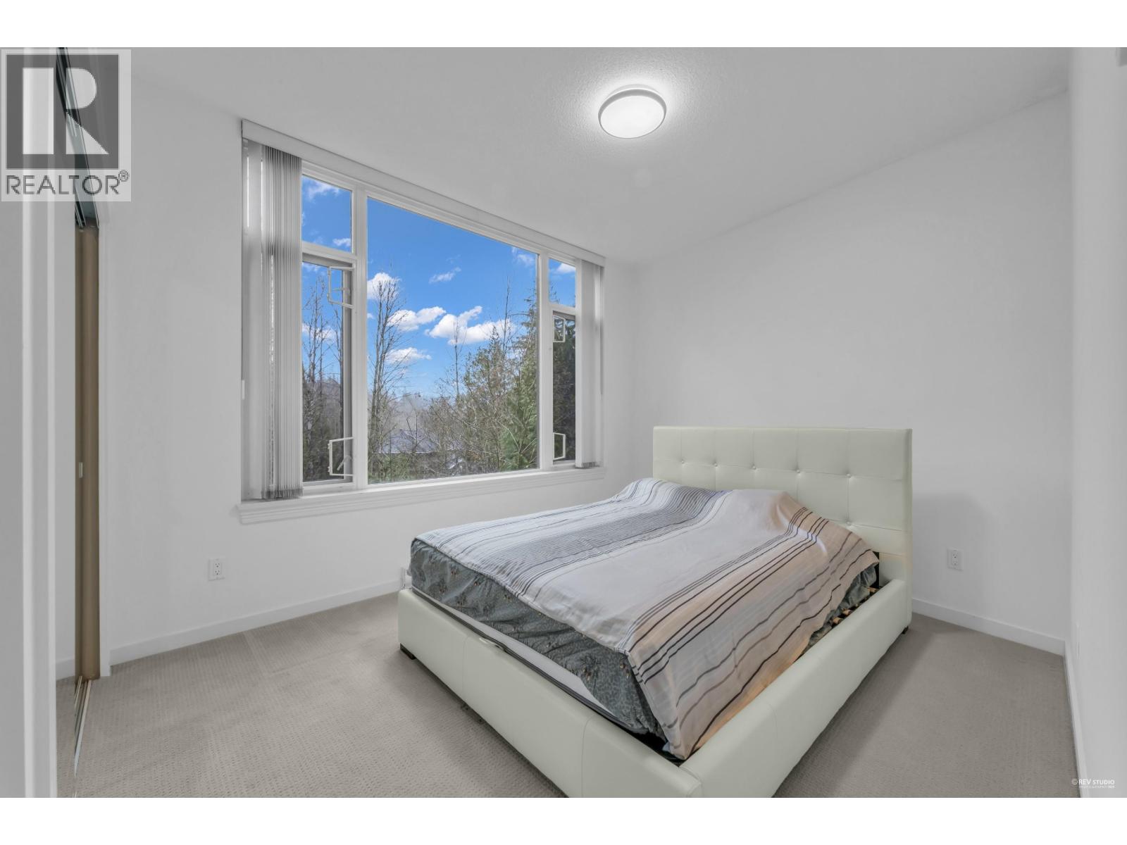 707 1415 PARKWAY BOULEVARD, Coquitlam