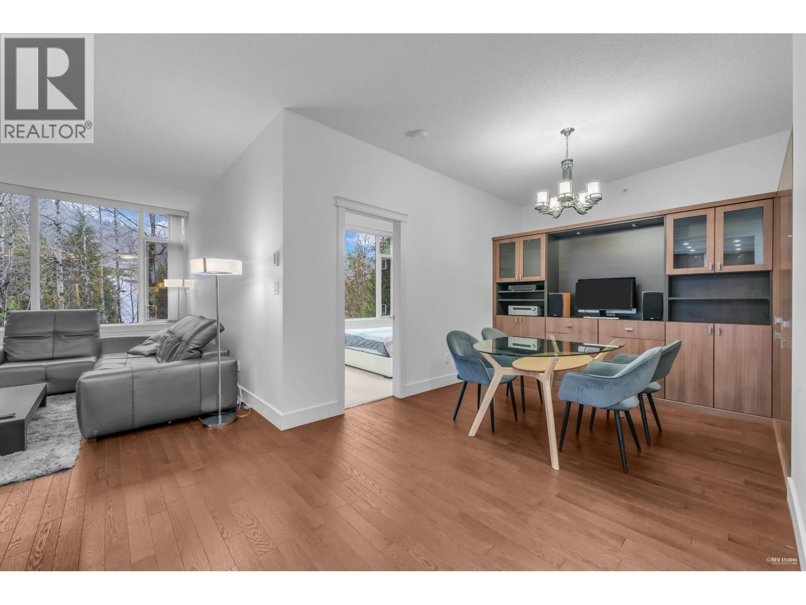 707 1415 PARKWAY BOULEVARD, Coquitlam
