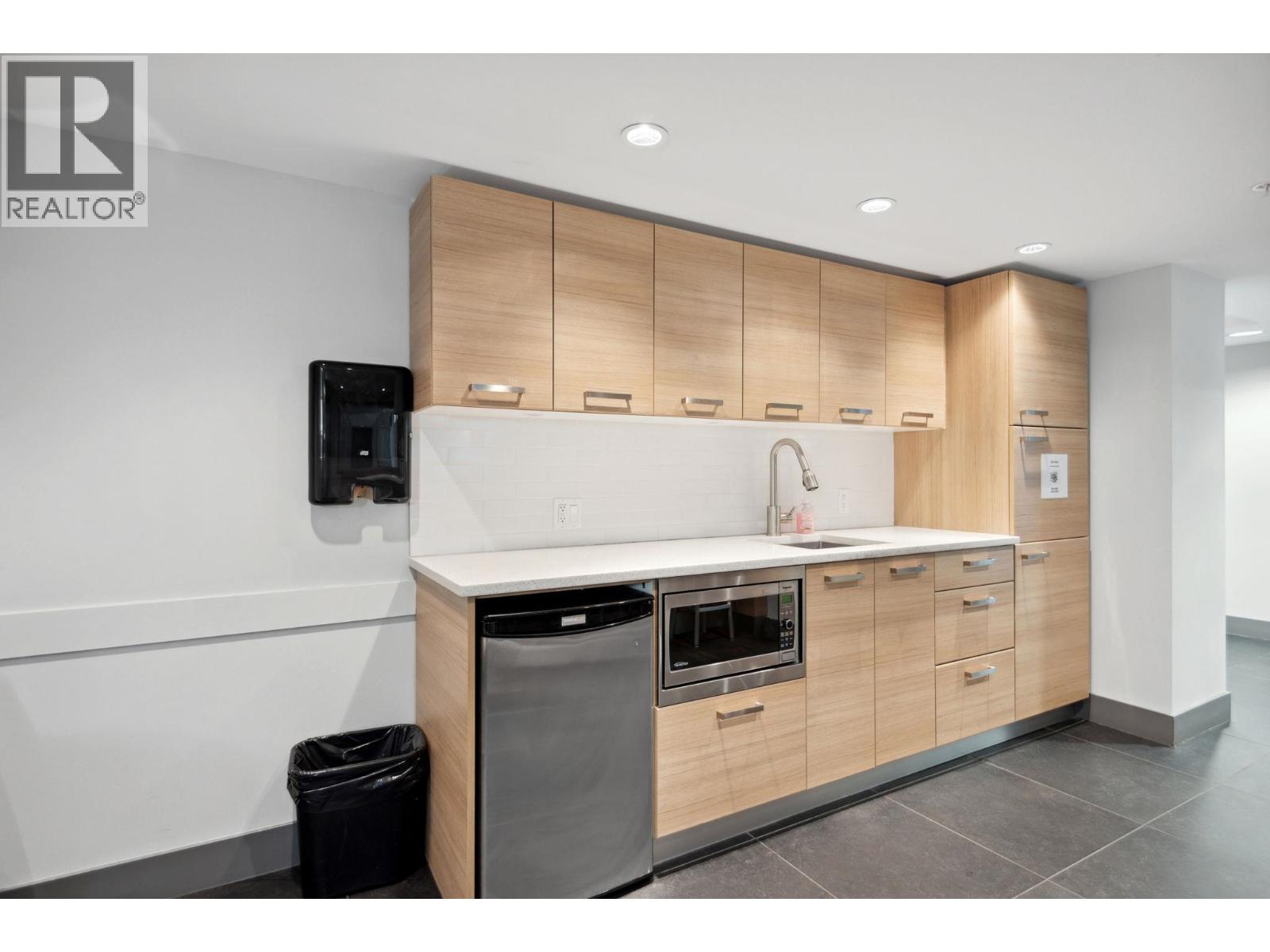 Photo 17 of 1783 Manitoba Street, Vancouver BC