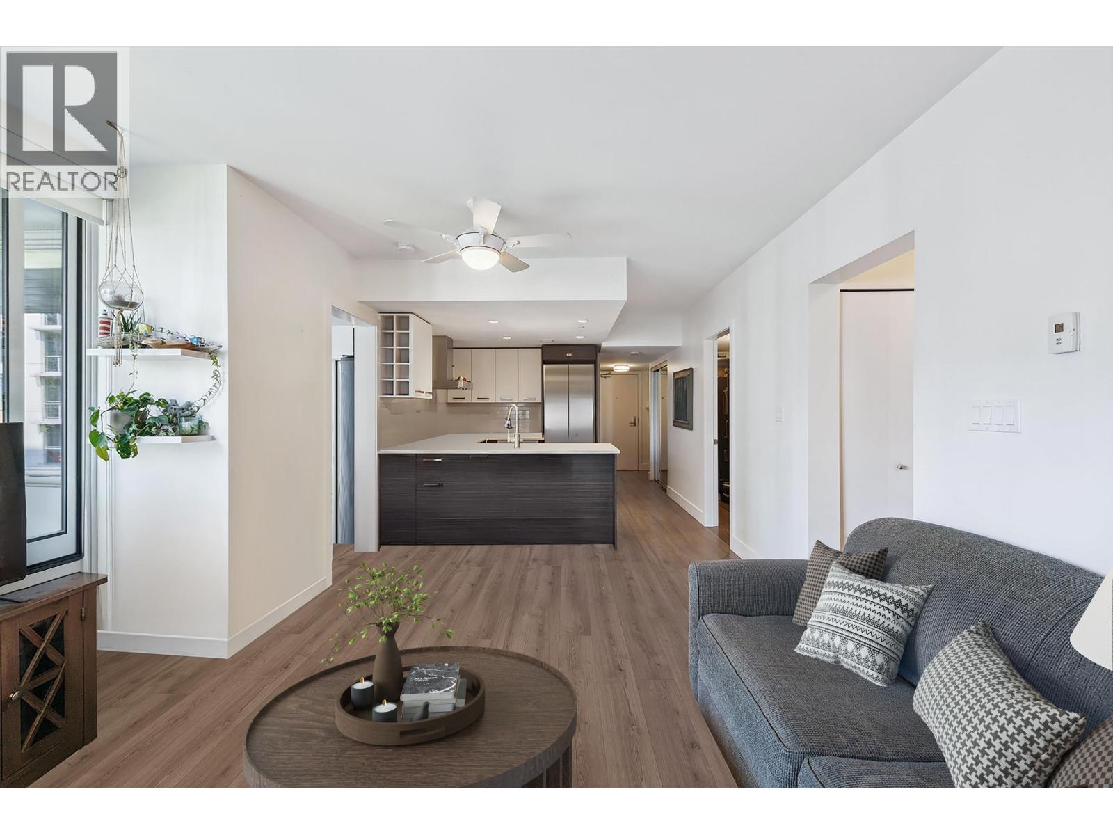 Photo 4 of 1783 Manitoba Street, Vancouver BC