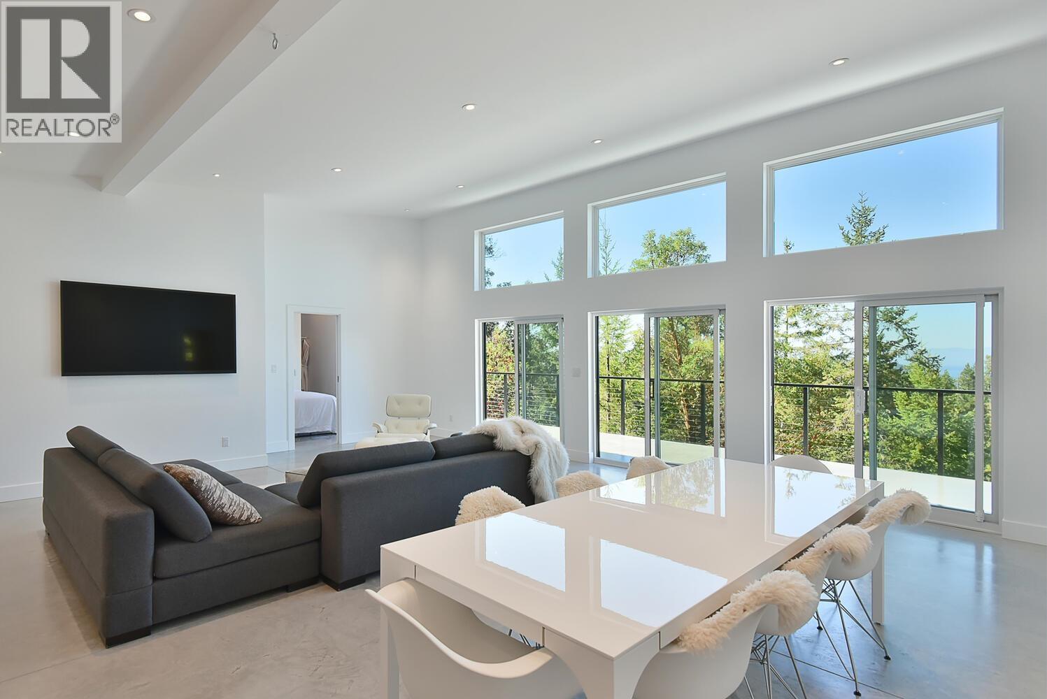 10632 WOOD BAY RIDGE ROAD, Halfmoon Bay