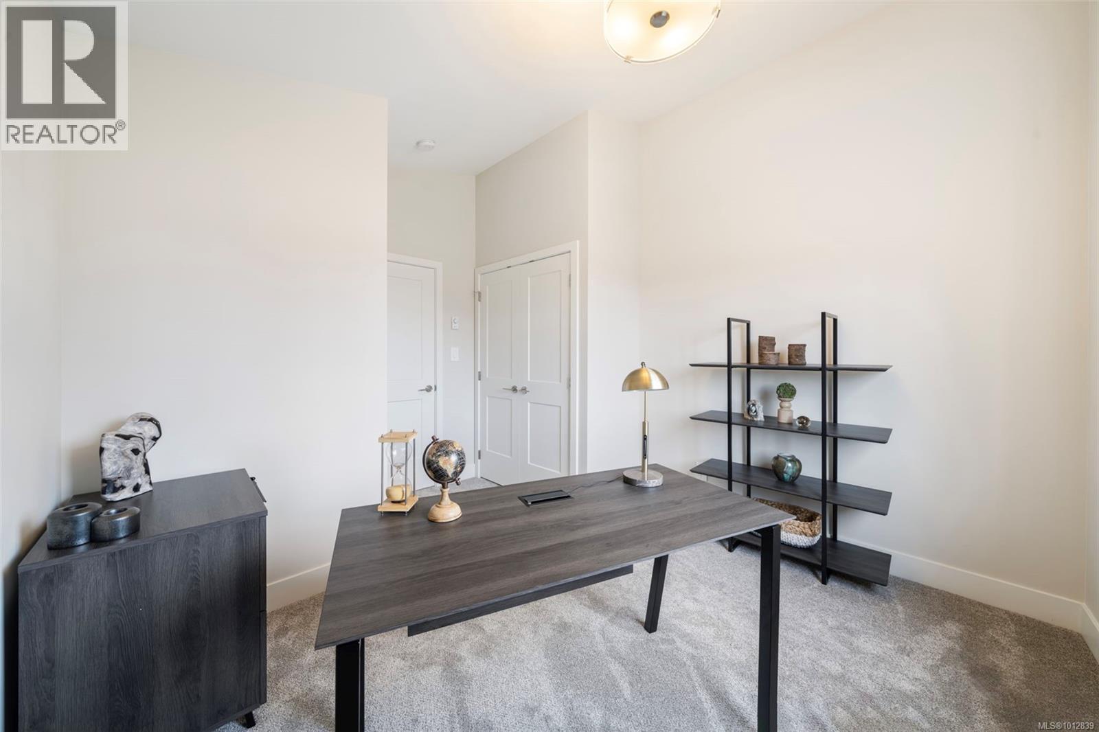 1214 Arcadiawood Crt, Langford