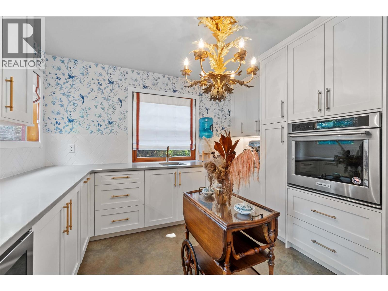  1097 9 Avenue Northeast, Salmon Arm