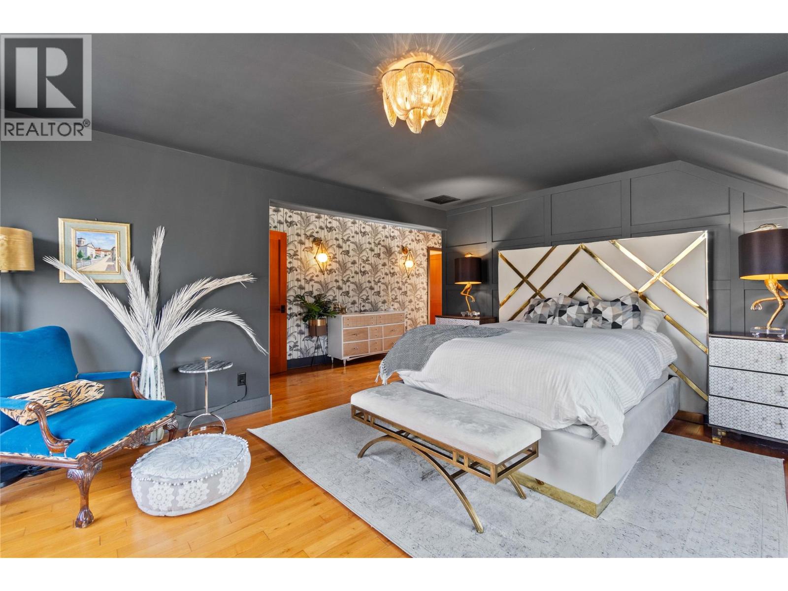  1097 9 Avenue Northeast, Salmon Arm
