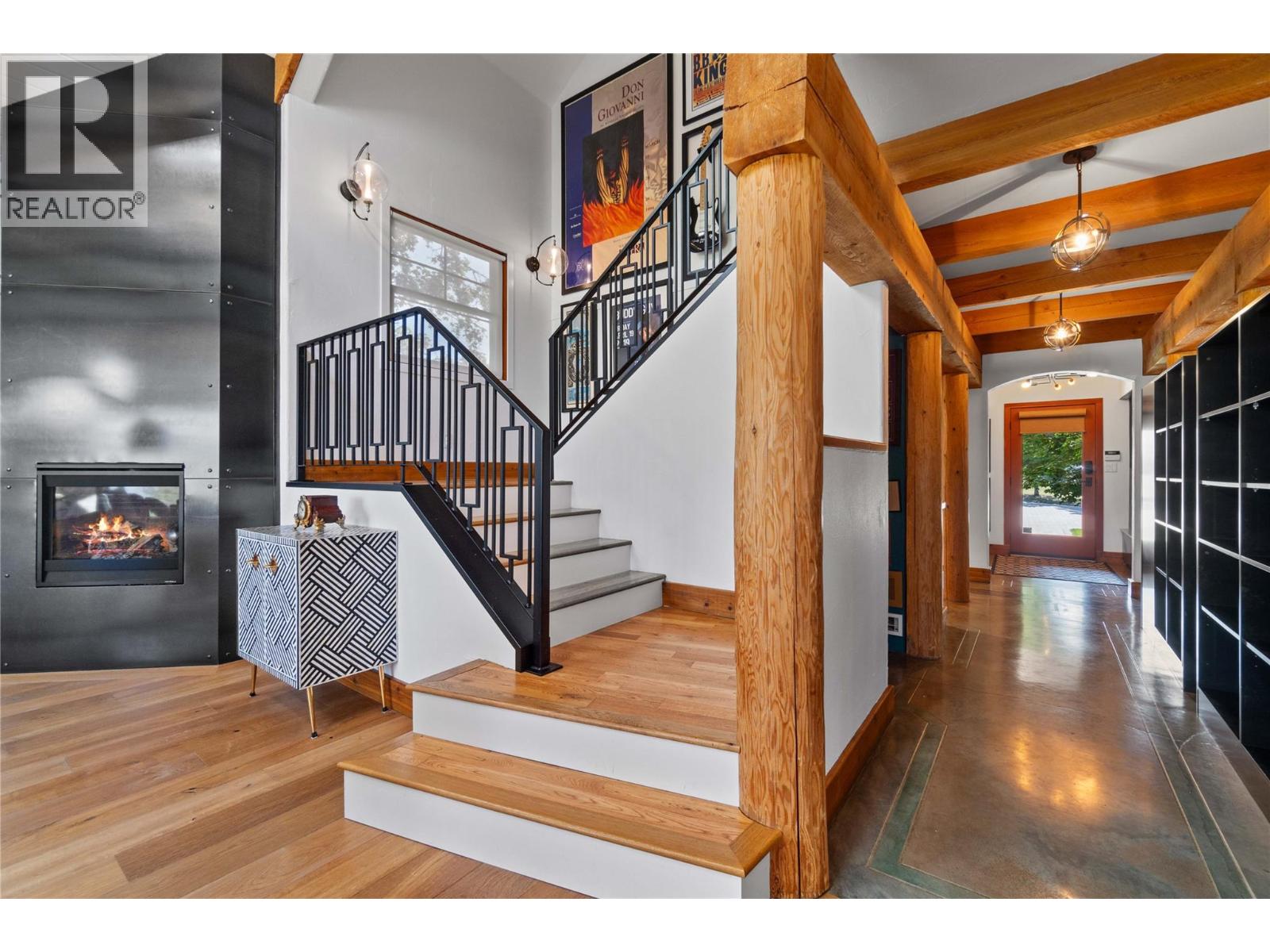  1097 9 Avenue Northeast, Salmon Arm