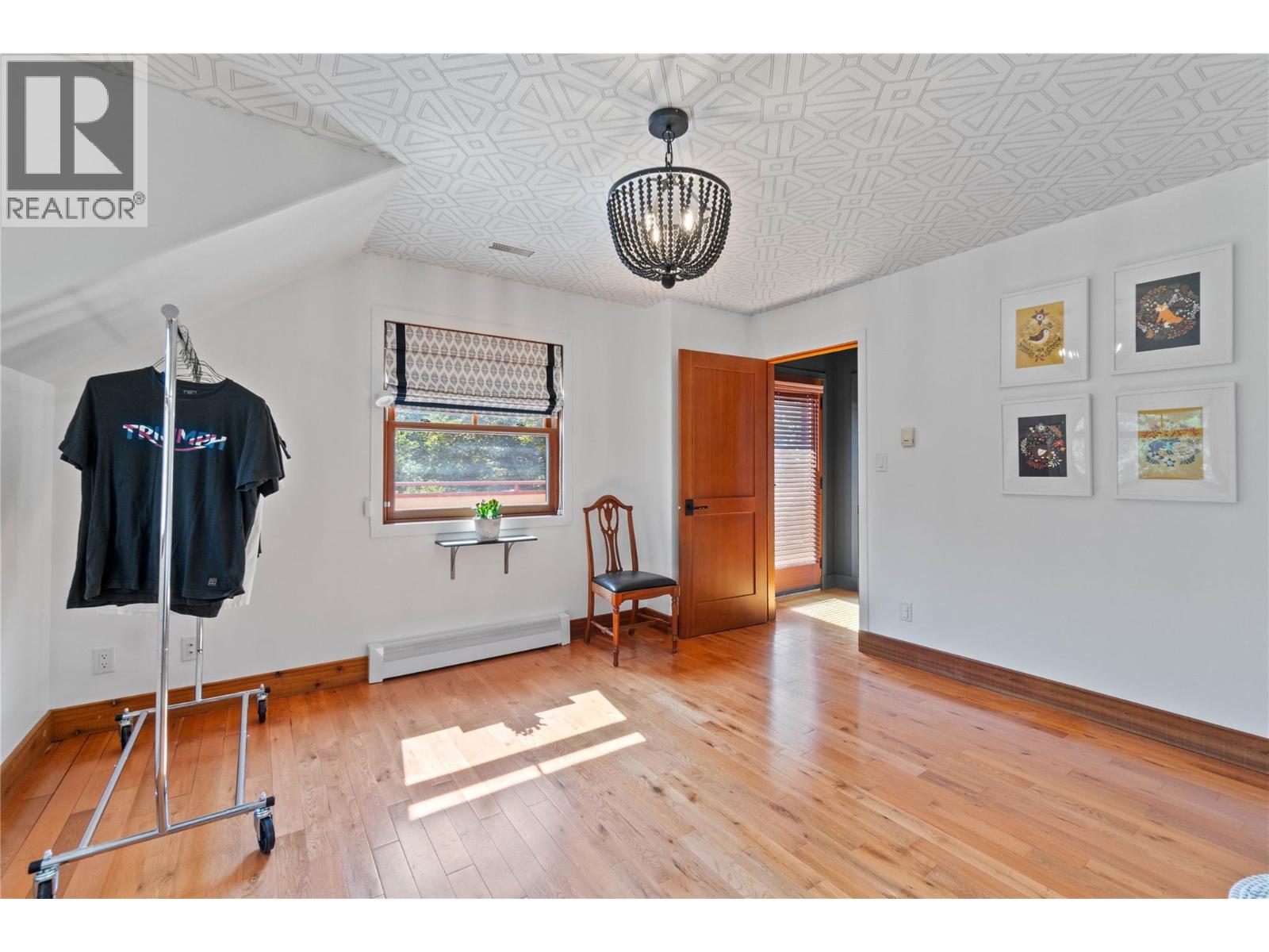  1097 9 Avenue Northeast, Salmon Arm