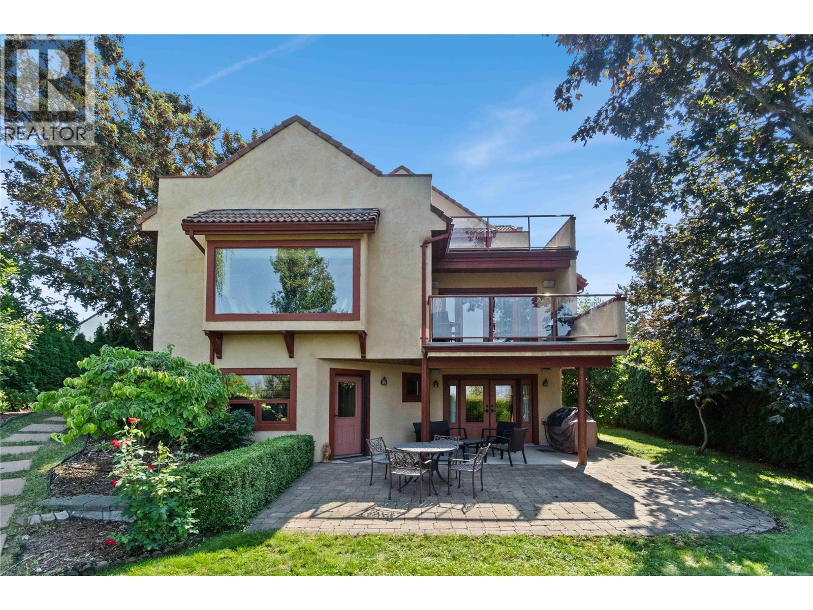  1097 9 Avenue Northeast, Salmon Arm