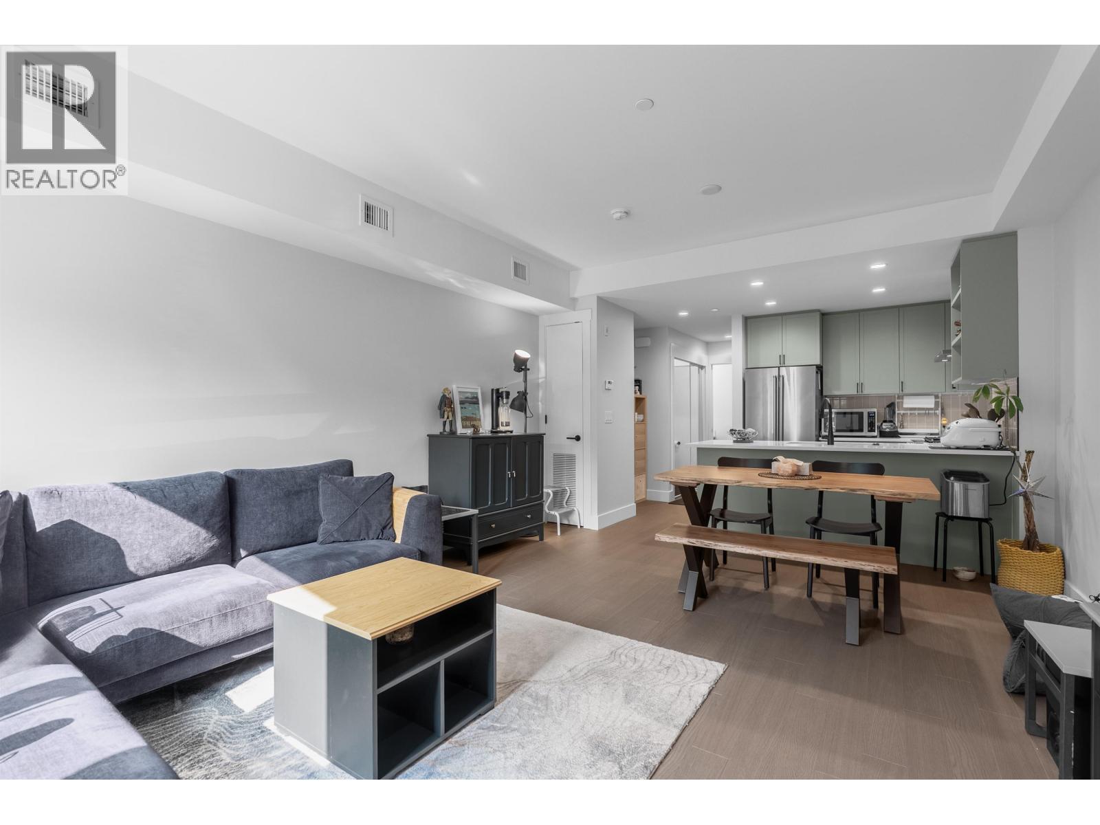 Photo 8 of 106 12040 Plaza Street, Maple Ridge BC