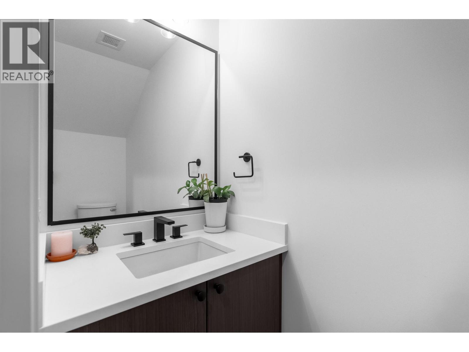 Photo 9 of 106 12040 Plaza Street, Maple Ridge BC