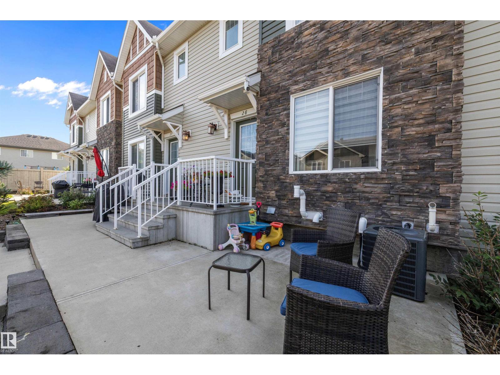 Photo 42 of 28 2922 Maple Wy Nw Nw, Edmonton AB
