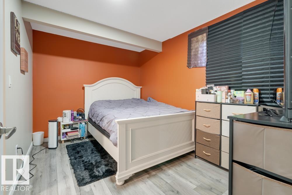 Photo 32 of 2366 Ware Cr Sw, Edmonton AB