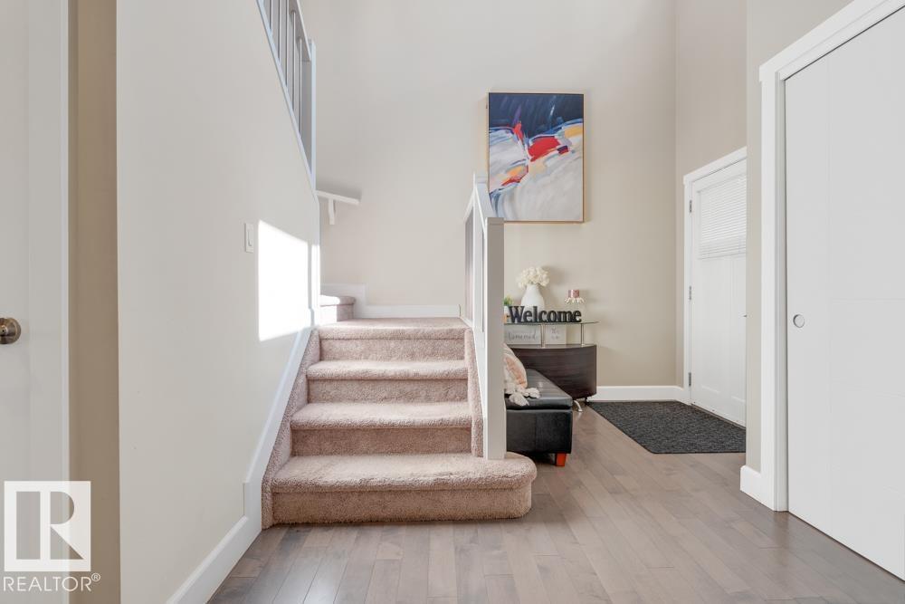 Photo 5 of 2366 Ware Cr Sw, Edmonton AB