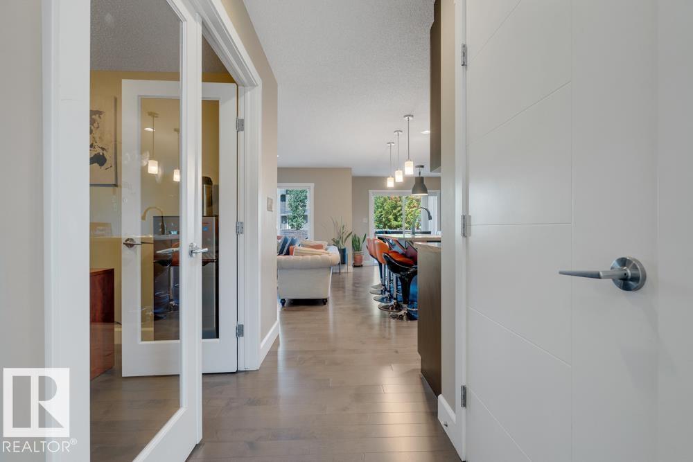 Photo 8 of 2366 Ware Cr Sw, Edmonton AB