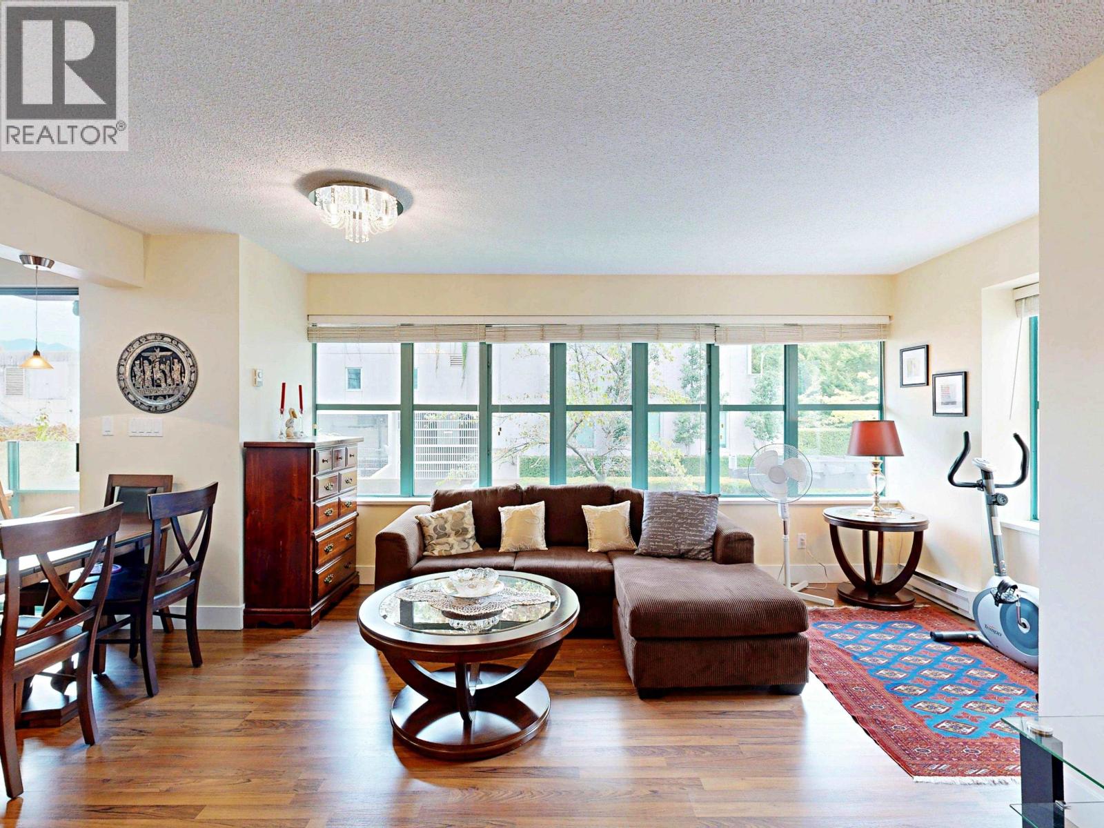Photo 10 of 202 1555 Eastern Avenue, North Vancouver BC