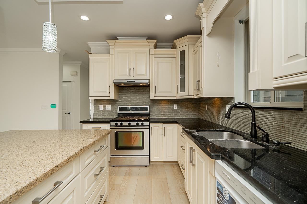 Photo 6 of 14636 36 A Avenue, Surrey BC