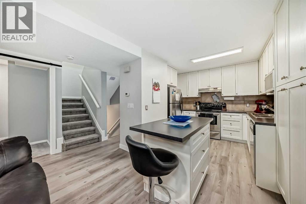 Photo 9 of 33 3800 Fonda Way Se, Calgary AB