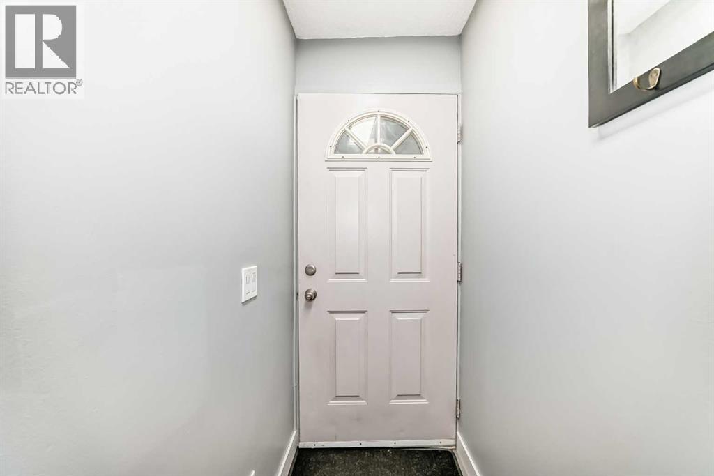 Photo 2 of 33 3800 Fonda Way Se, Calgary AB