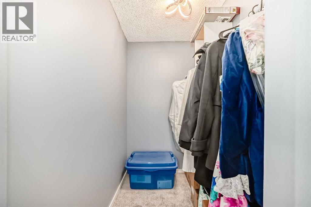Photo 24 of 33 3800 Fonda Way Se, Calgary AB