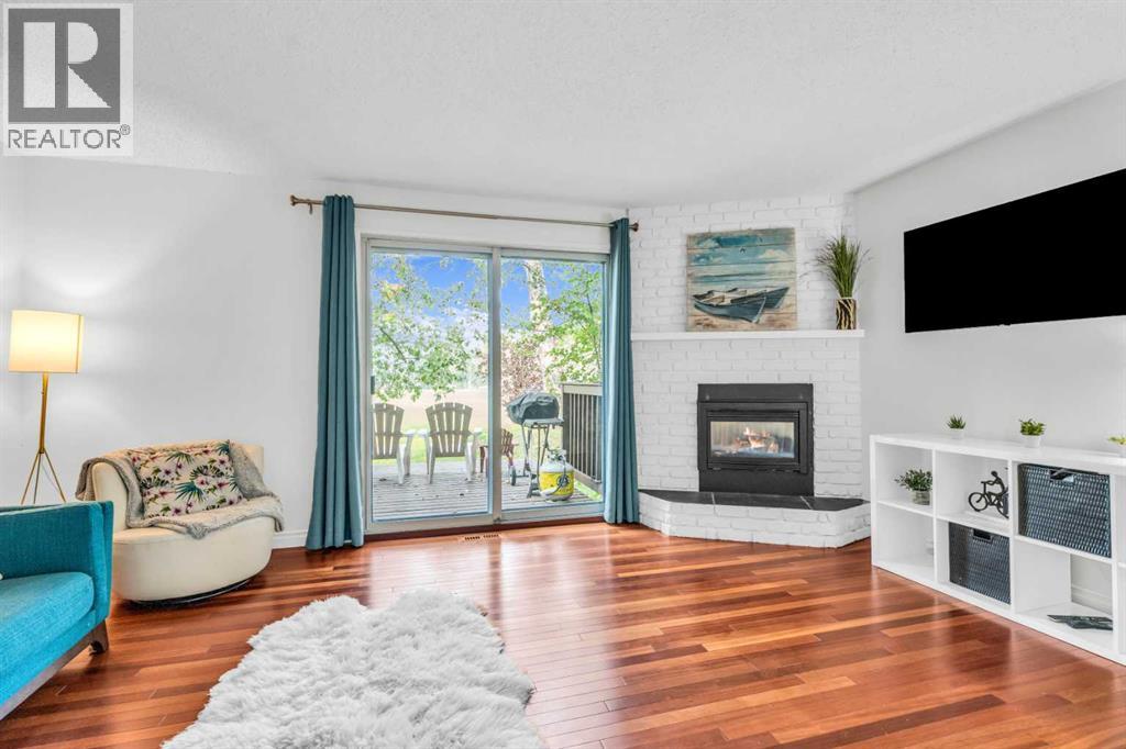 Photo 15 of 10 803 Varsity Estates Drive Nw, Calgary AB