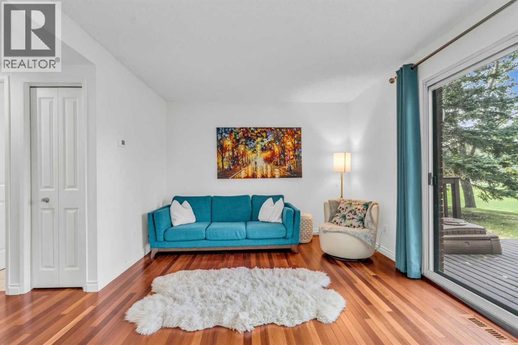 Photo 19 of 10 803 Varsity Estates Drive Nw, Calgary AB