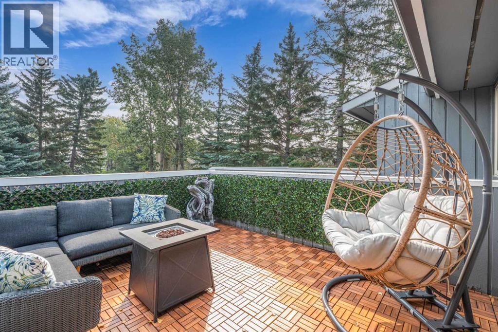 Photo 31 of 10 803 Varsity Estates Drive Nw, Calgary AB