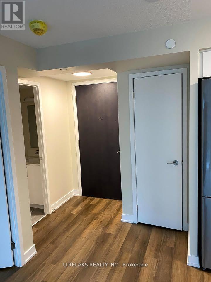 Photo 2 of 427 38 Monte Kwinter Court, Toronto ON