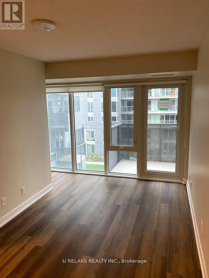 Photo 5 of 427 38 Monte Kwinter Court, Toronto ON