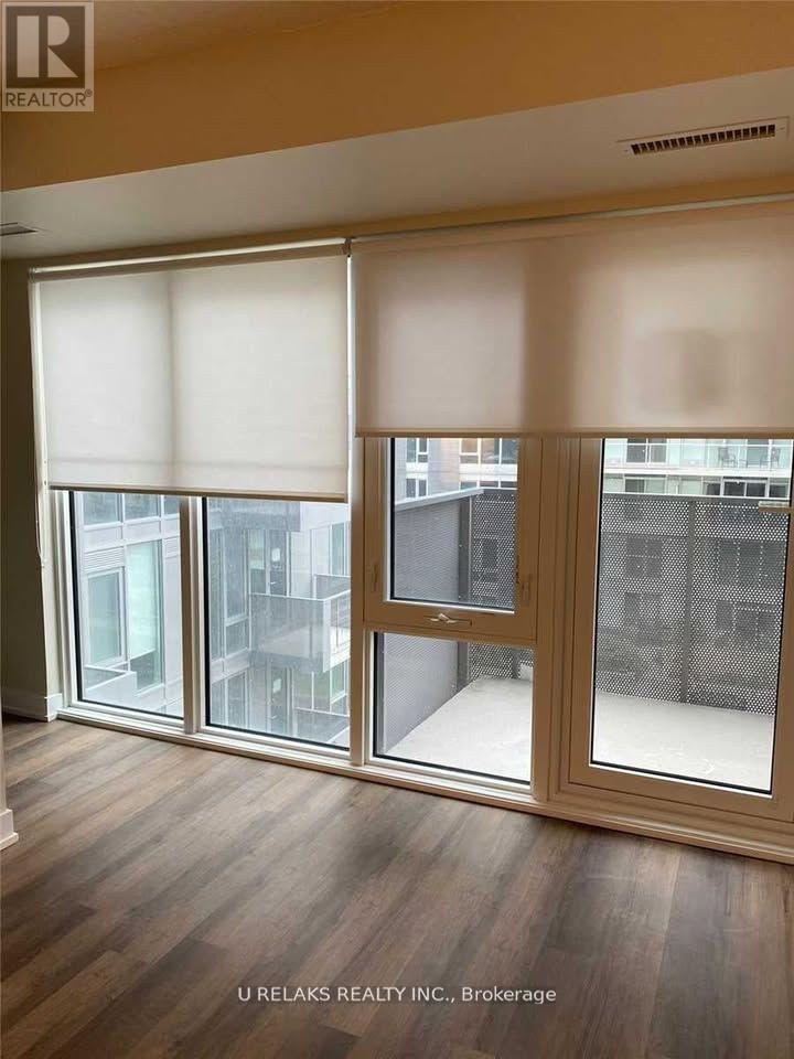 Photo 7 of 427 38 Monte Kwinter Court, Toronto ON