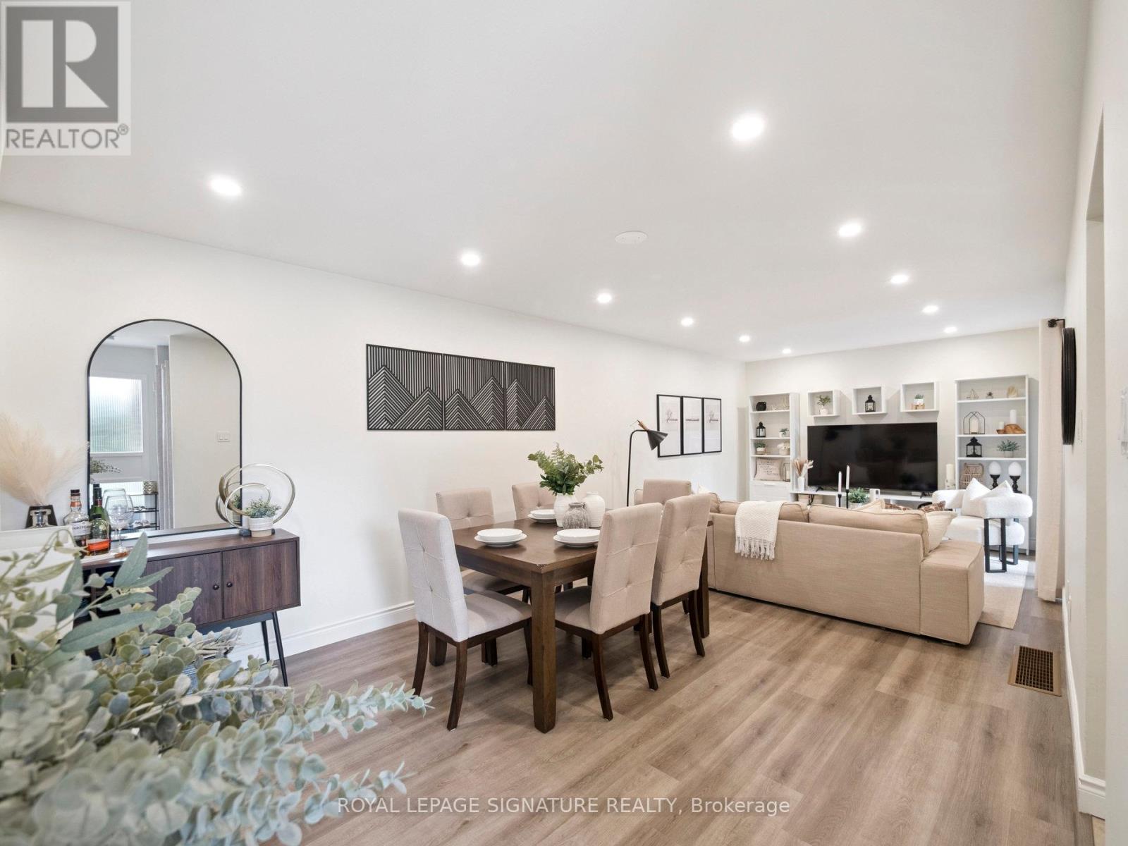 Photo 1 of 41 103 Dovedale Drive, Whitby ON
