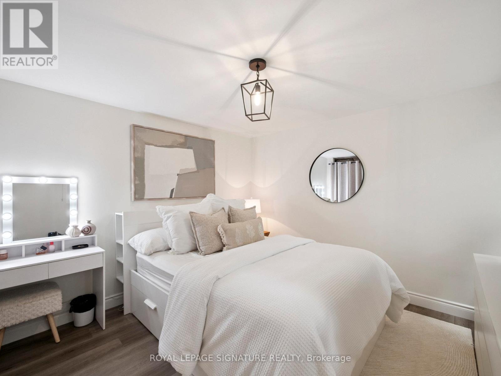 Photo 19 of 41 103 Dovedale Drive, Whitby ON
