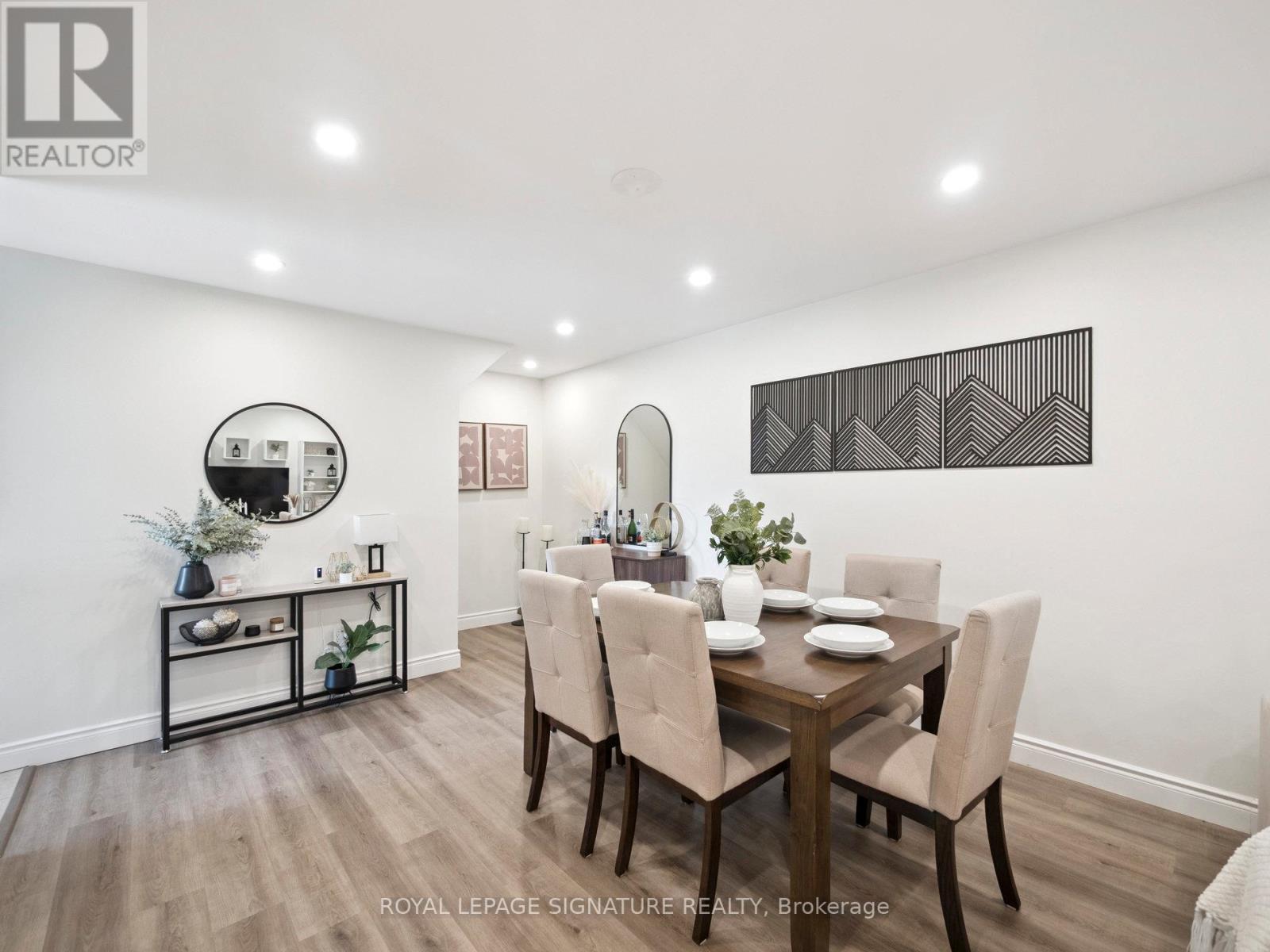 Photo 4 of 41 103 Dovedale Drive, Whitby ON