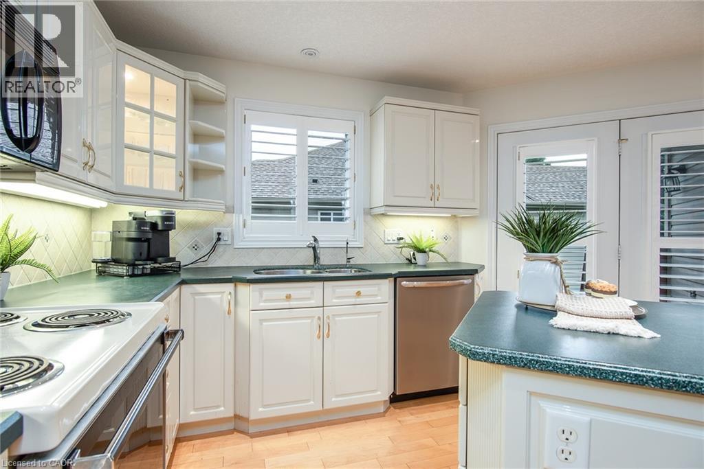 Photo 15 of 185 Golf Links Drive Unit 176, Baden ON