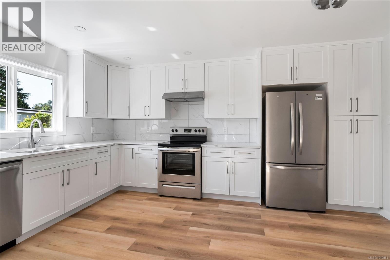 1431 EDGEWARE RD - 11