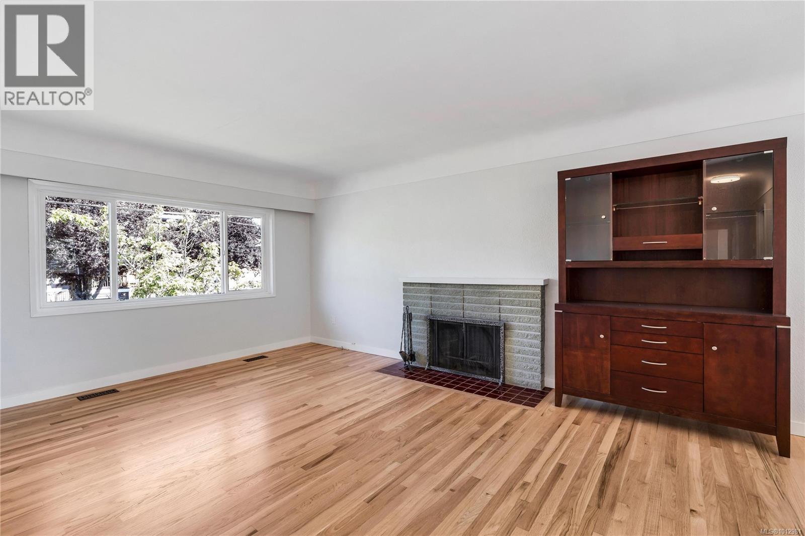 1431 EDGEWARE RD - 5