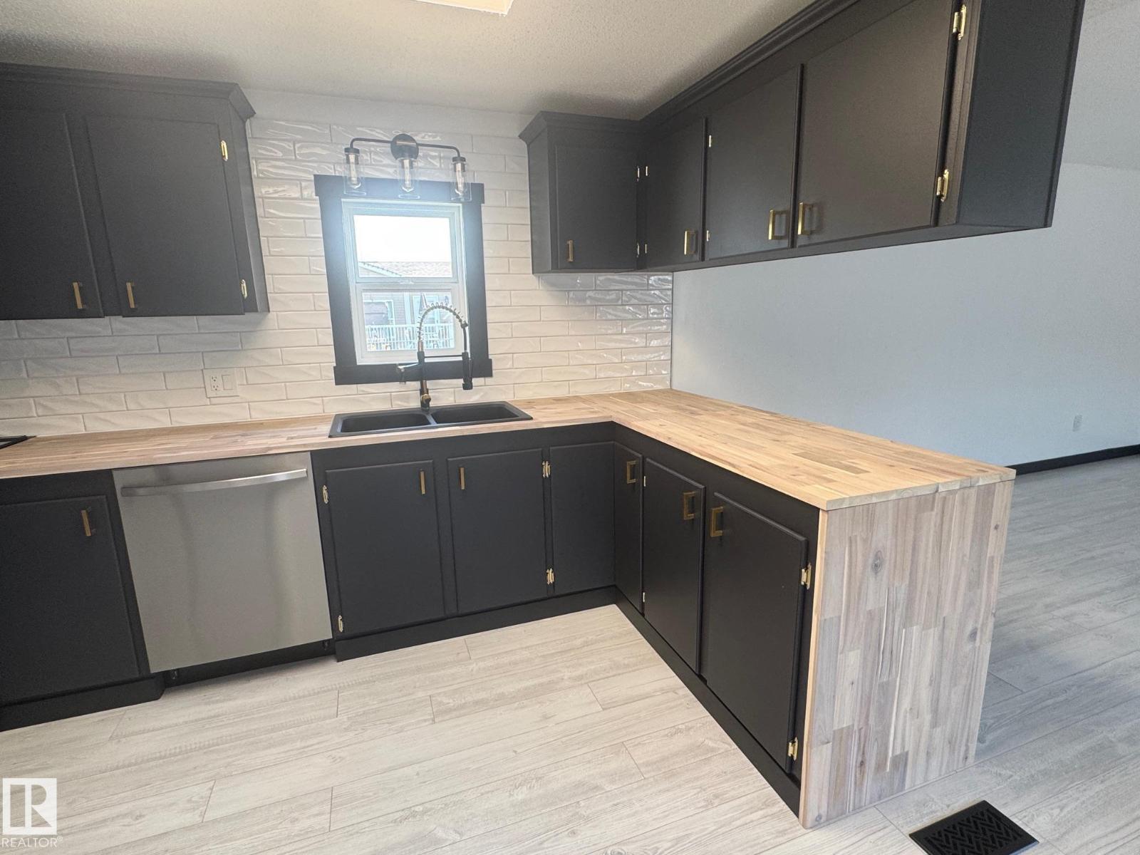 835 53222 RGE RD 272, Rural Parkland County