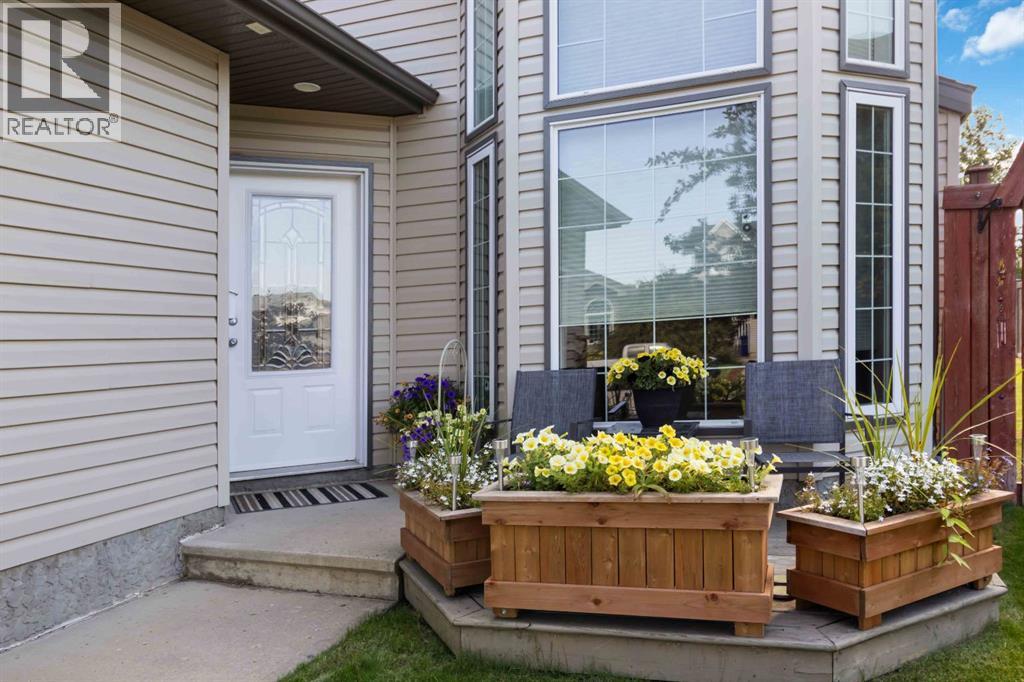 Photo 2 of 113 Lanauze Street, Fort Mcmurray AB