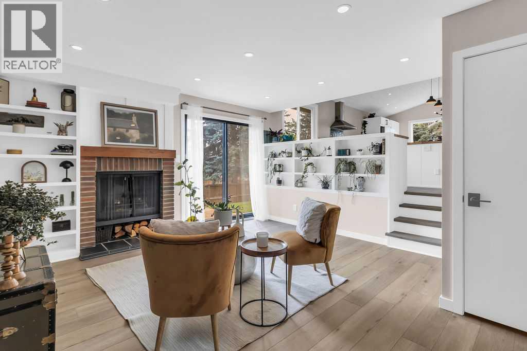 Photo 13 of 212 Cedarille Green Sw, Calgary AB