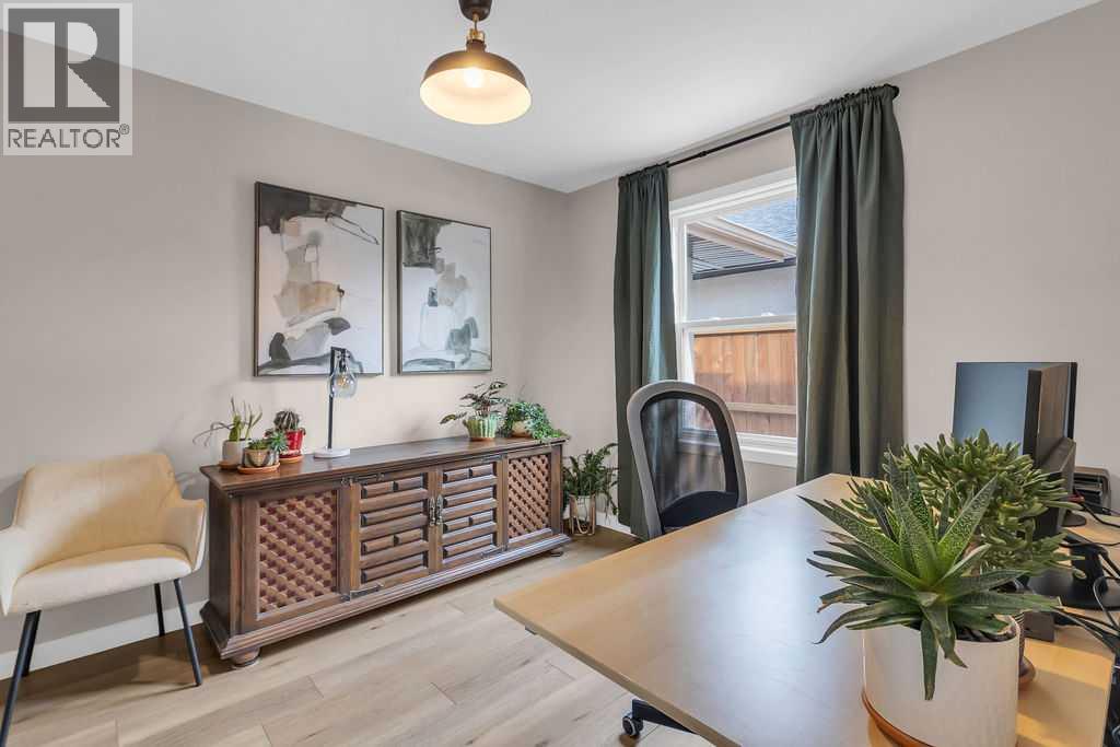 Photo 15 of 212 Cedarille Green Sw, Calgary AB